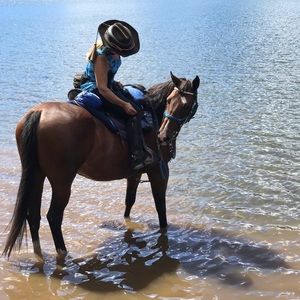 Meet your Posher, Lori